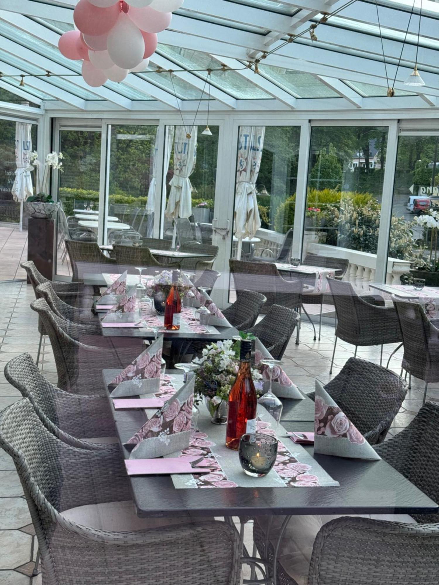 Hotel Schwanenweiher Bad Bertrich Buitenkant foto